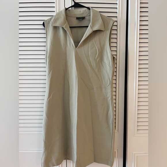 Tan banana republic tennis dress - Picture 1 of 3